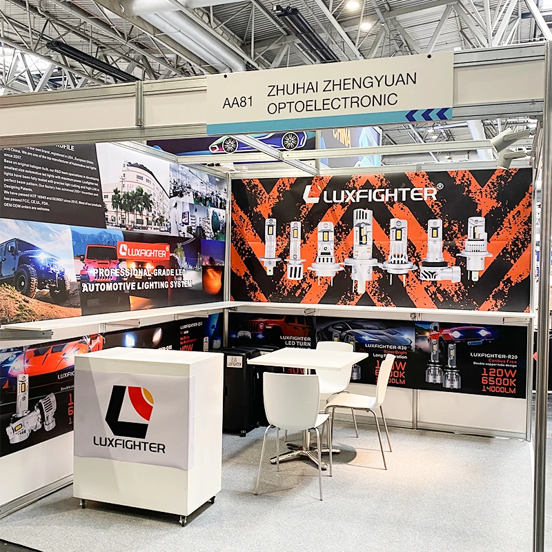 Pameran lampu depan LED LUXFIGHTER di AUTOMECHANIKA 2025 UK